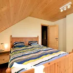 Cosy In With Garden Semesterbostad