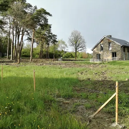 Σπίτι διακοπών Cosy In With Garden