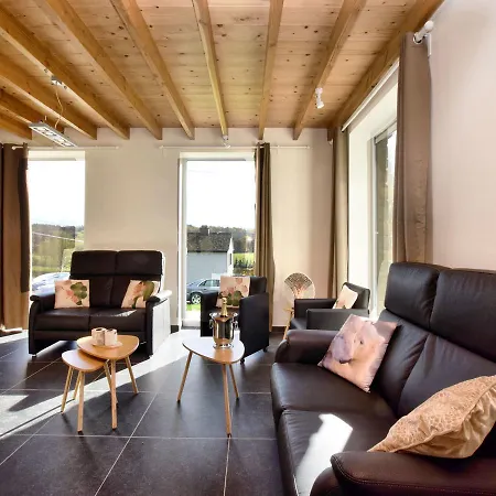 Holiday home Cosy In With Garden